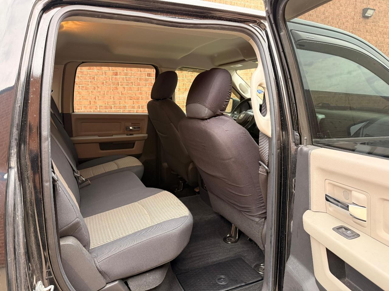 RAM 1500 SLT Crew Cab 4WD 2012