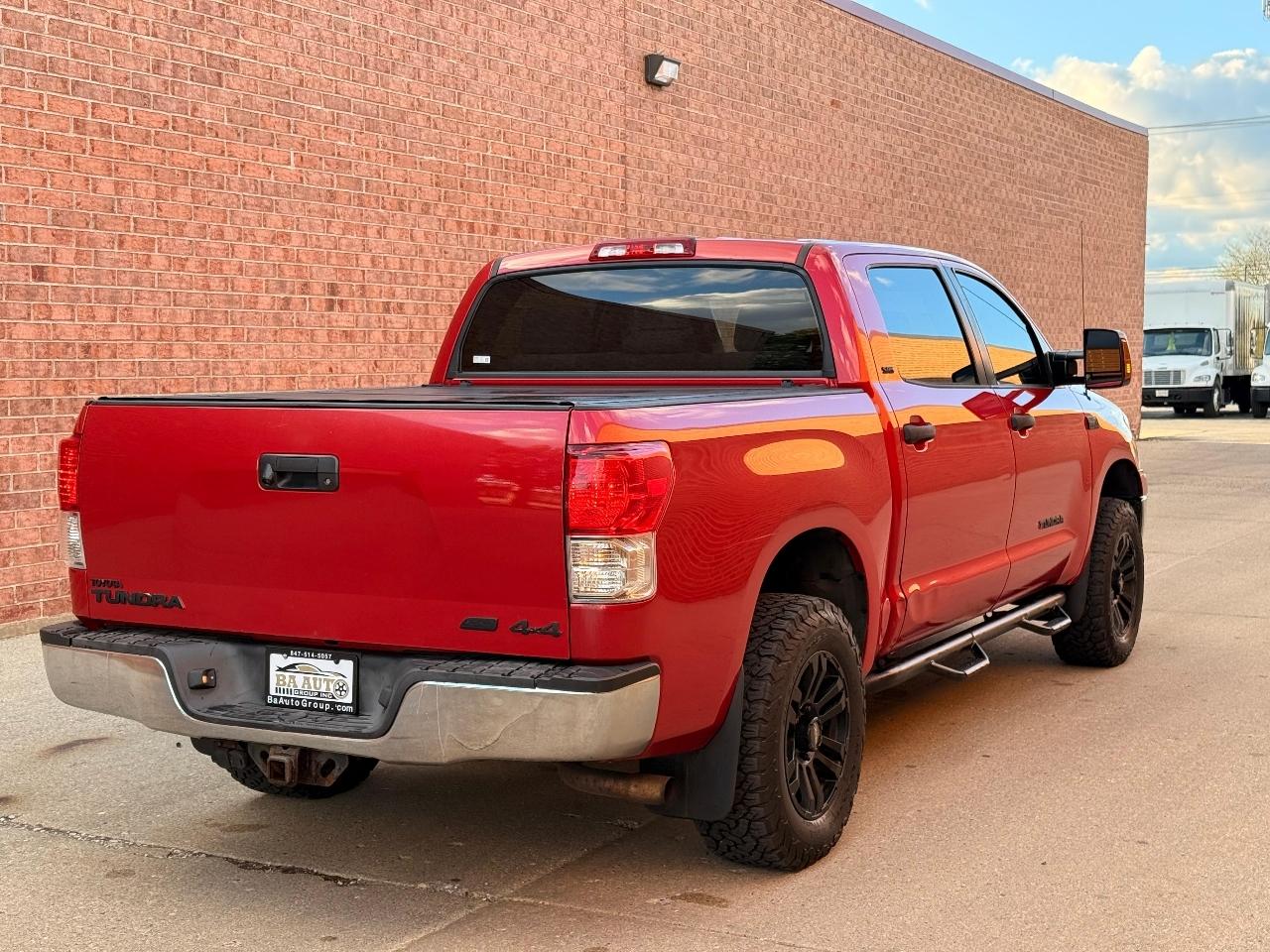 Toyota Tundra Tundra-Grade CrewMax 5.7L FFV 4WD 2013