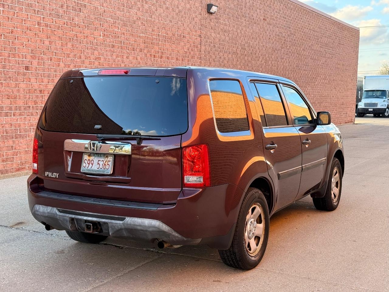 Honda Pilot LX 2WD 5-Spd AT 2013