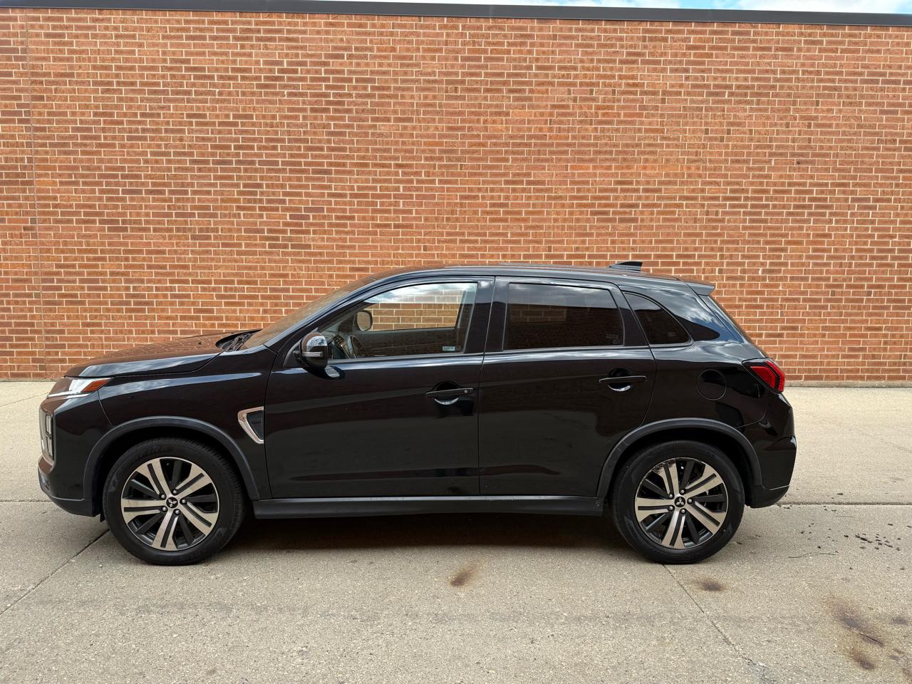 Mitsubishi Outlander Sport 2.0 ES AWD 2021