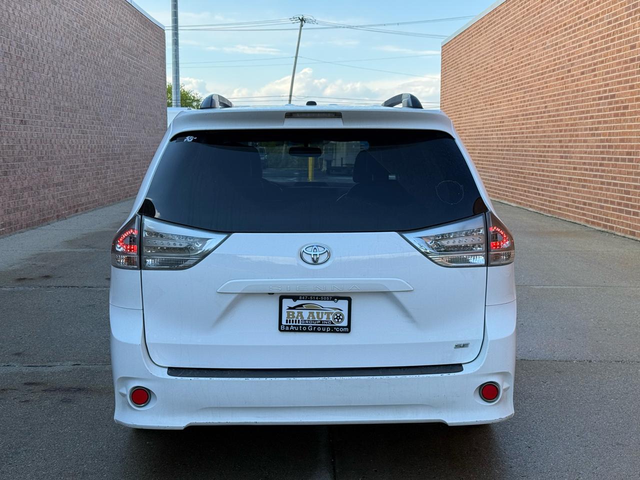 Toyota Sienna FWD 7-Passenger V6 2013