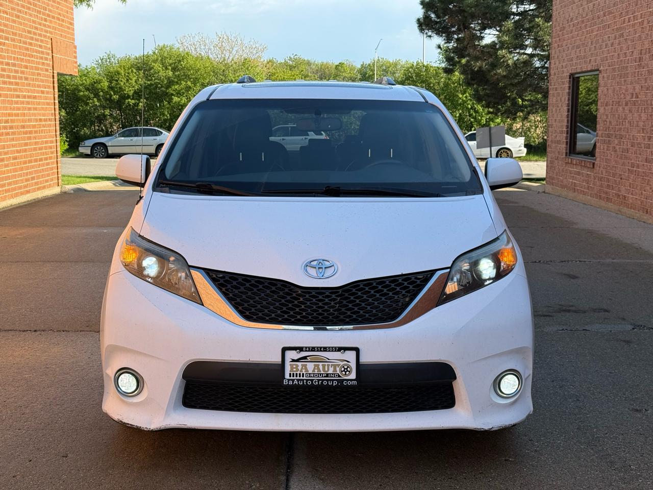 Toyota Sienna FWD 7-Passenger V6 2013