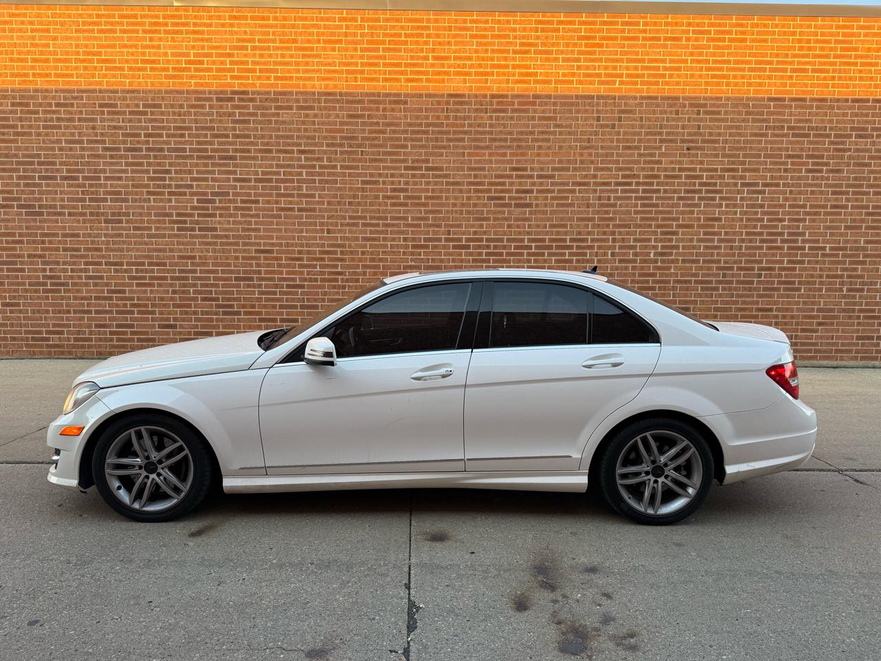 Mercedes-Benz C-Class C300 4MATIC Sport Sedan 2013