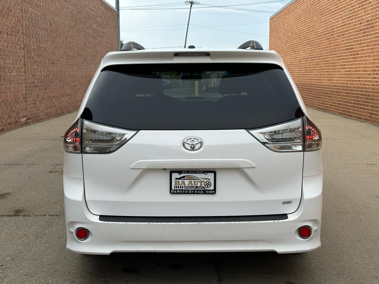 Toyota Sienna FWD 7-Passenger V6 2013