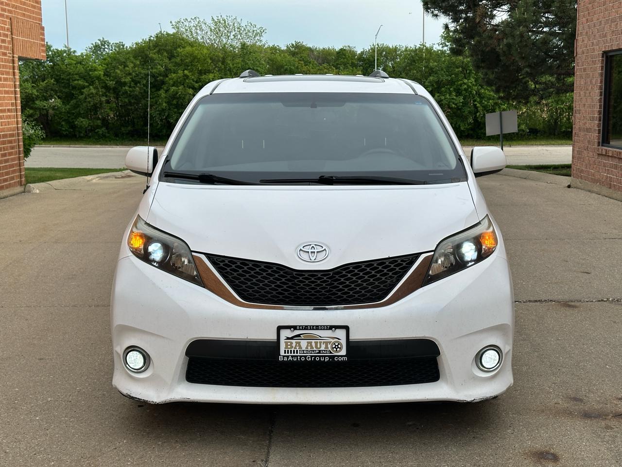 Toyota Sienna FWD 7-Passenger V6 2013