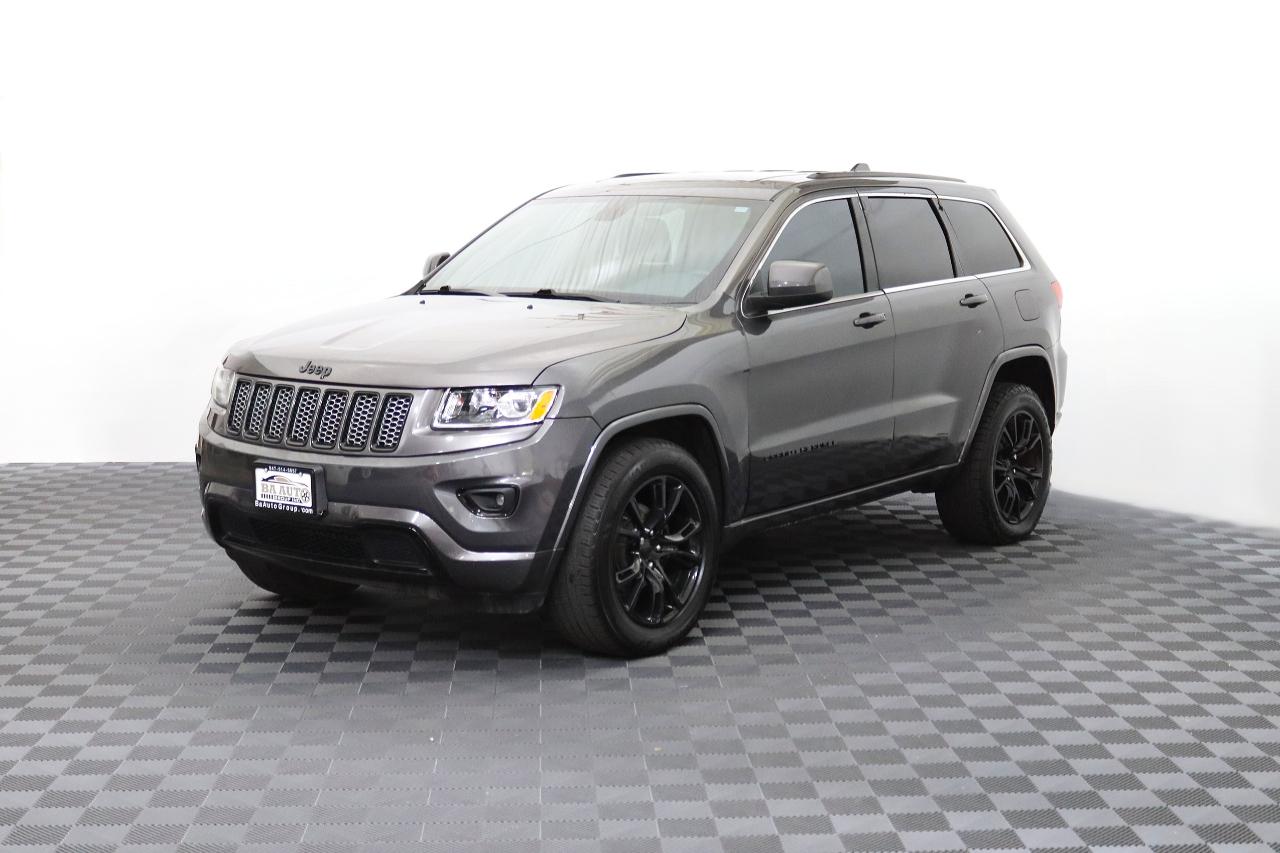 Jeep Grand Cherokee Laredo 4WD 2015