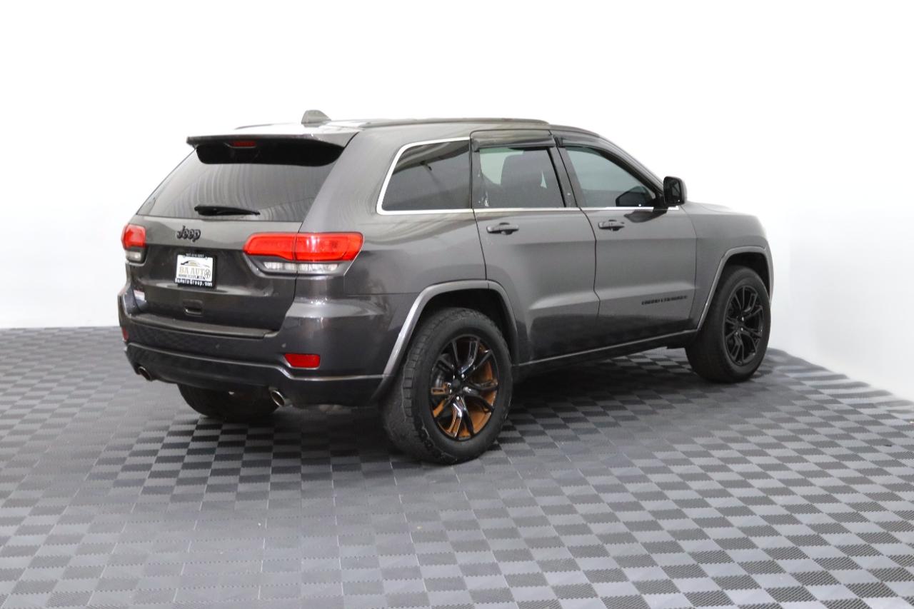 Jeep Grand Cherokee Laredo 4WD 2015
