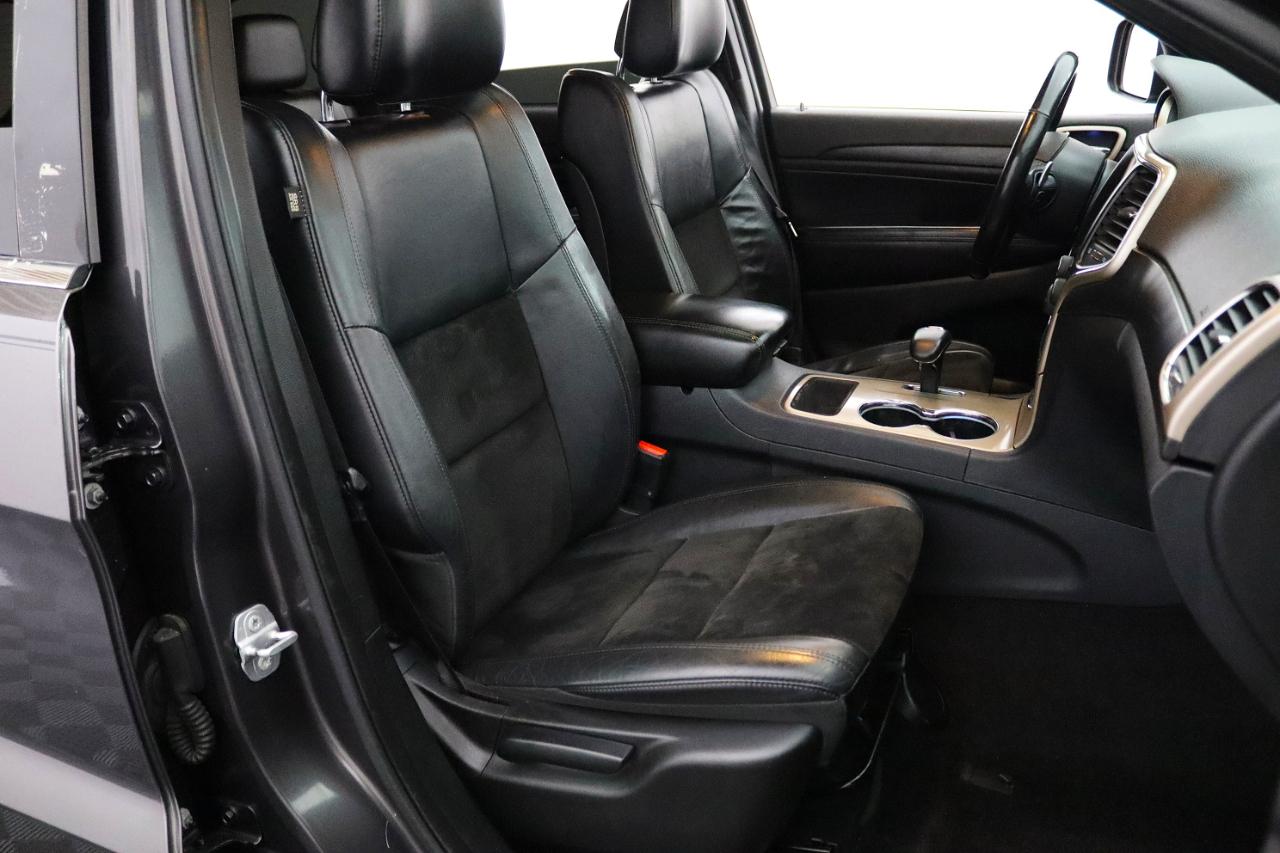 Jeep Grand Cherokee Laredo 4WD 2015
