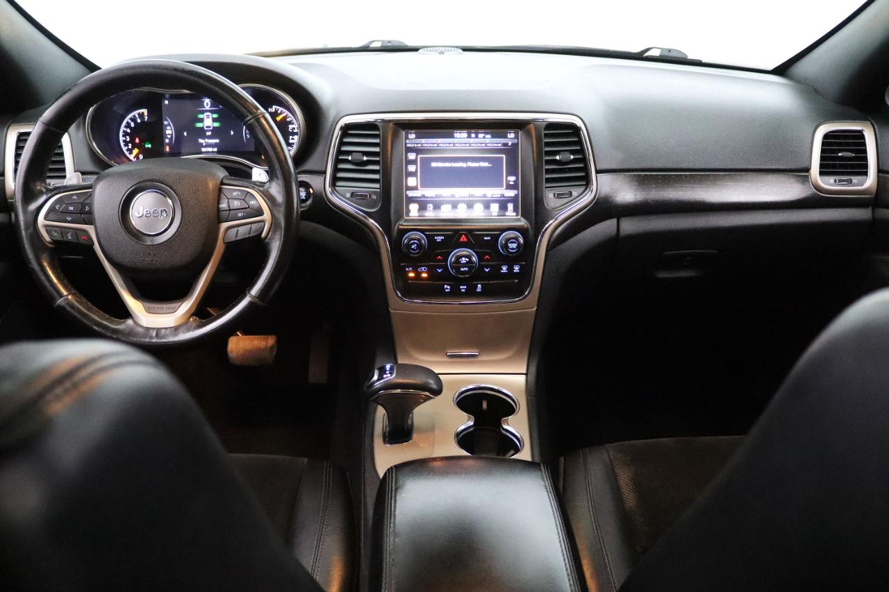 Jeep Grand Cherokee Laredo 4WD 2015