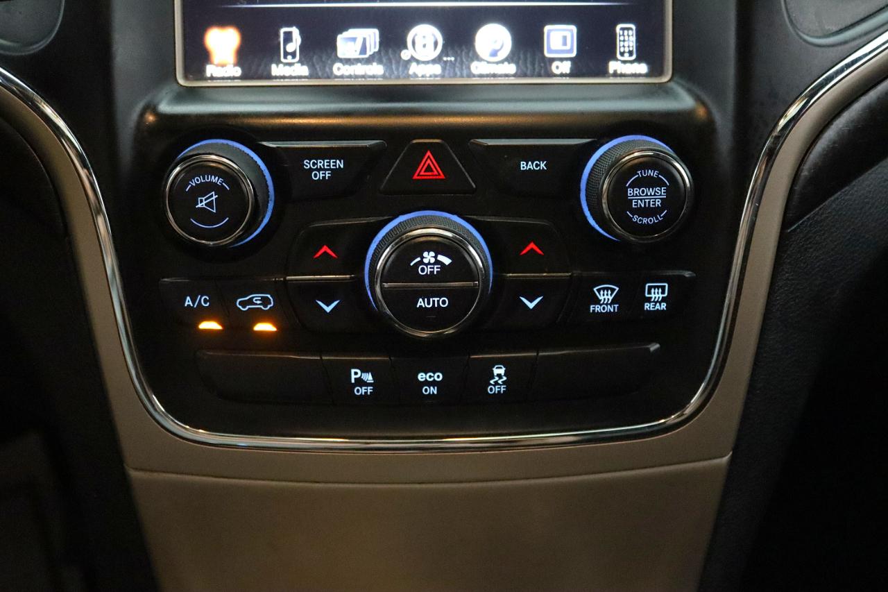 Jeep Grand Cherokee Laredo 4WD 2015