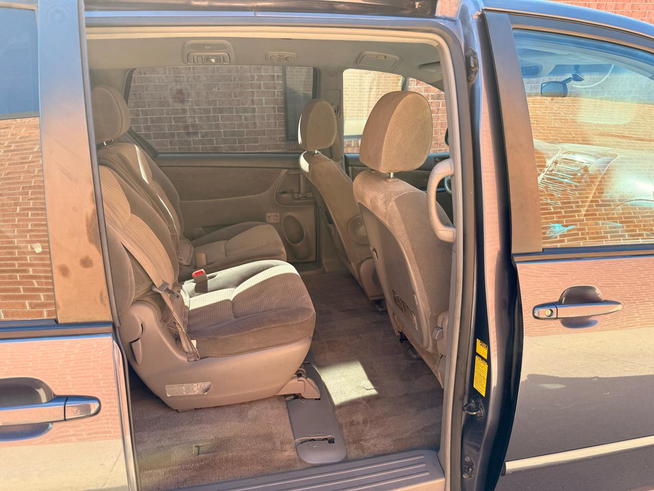 Toyota Sienna CE FWD 7 Passenger 2010