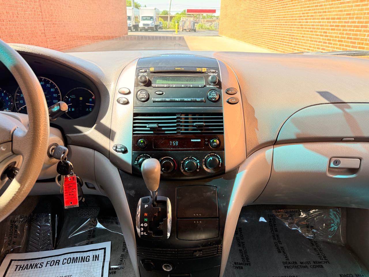 Toyota Sienna CE FWD 7 Passenger 2010