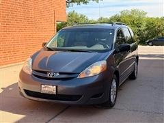 2010 Toyota Sienna 