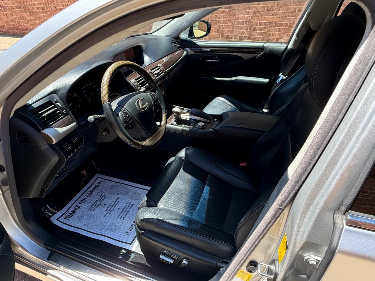 Lexus LS 460 L Luxury Sedan 2015