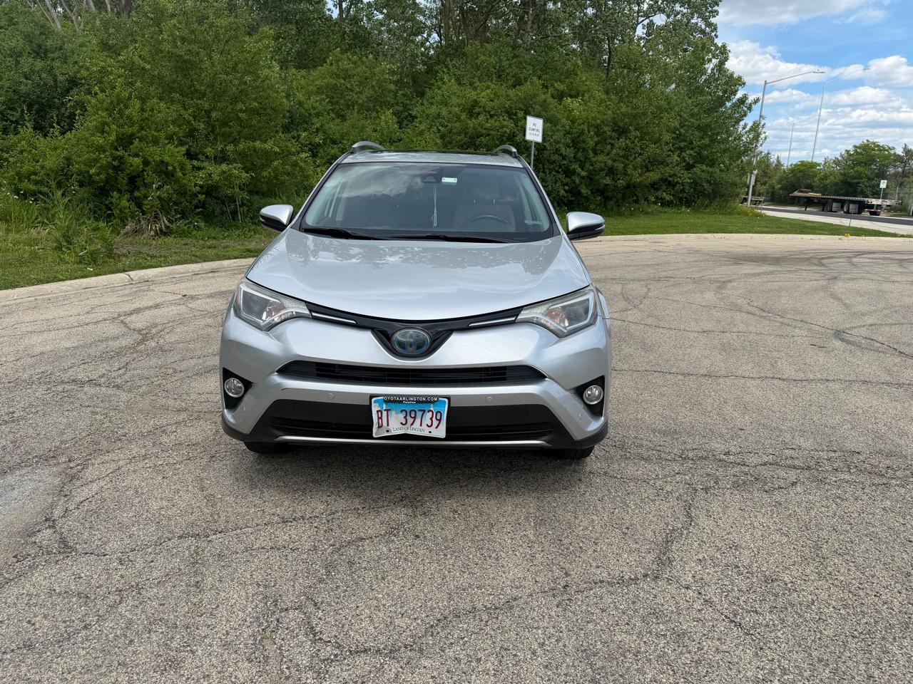 Toyota RAV4 Hybrid XLE 2016