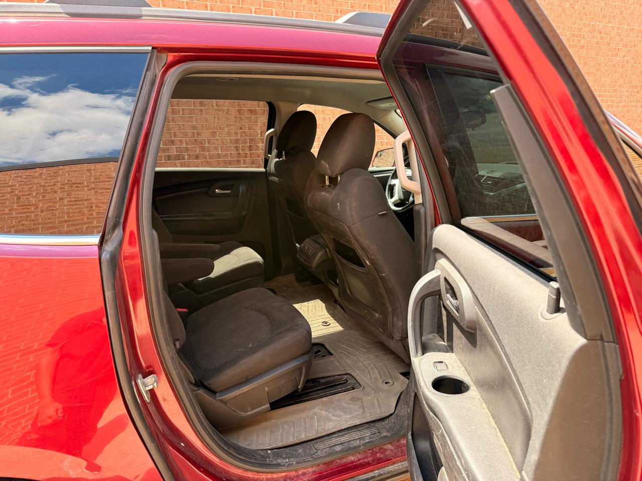 Chevrolet Traverse LT FWD 2011