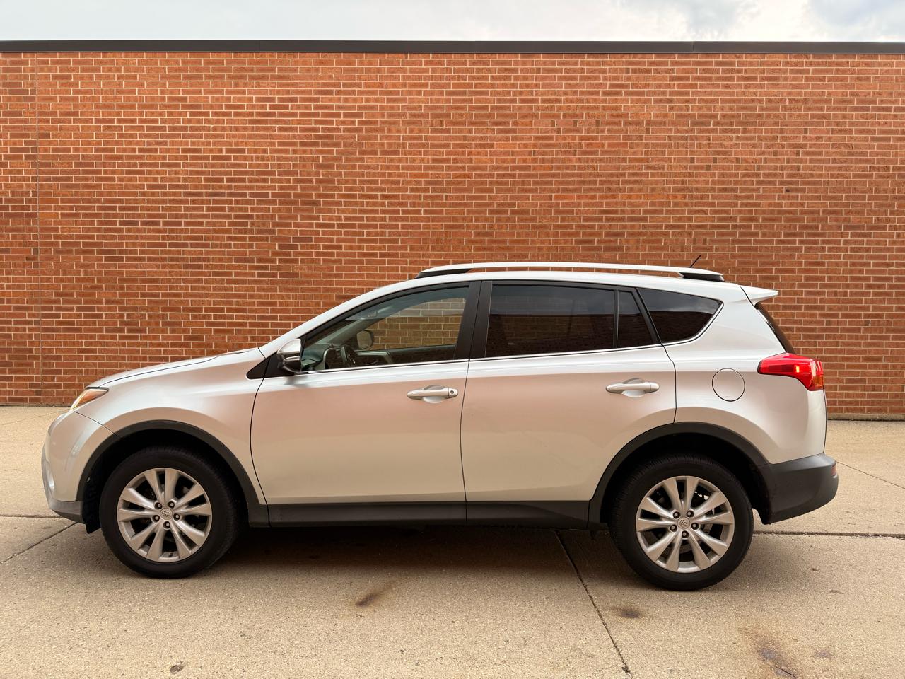 Toyota RAV4 Limited AWD 2015