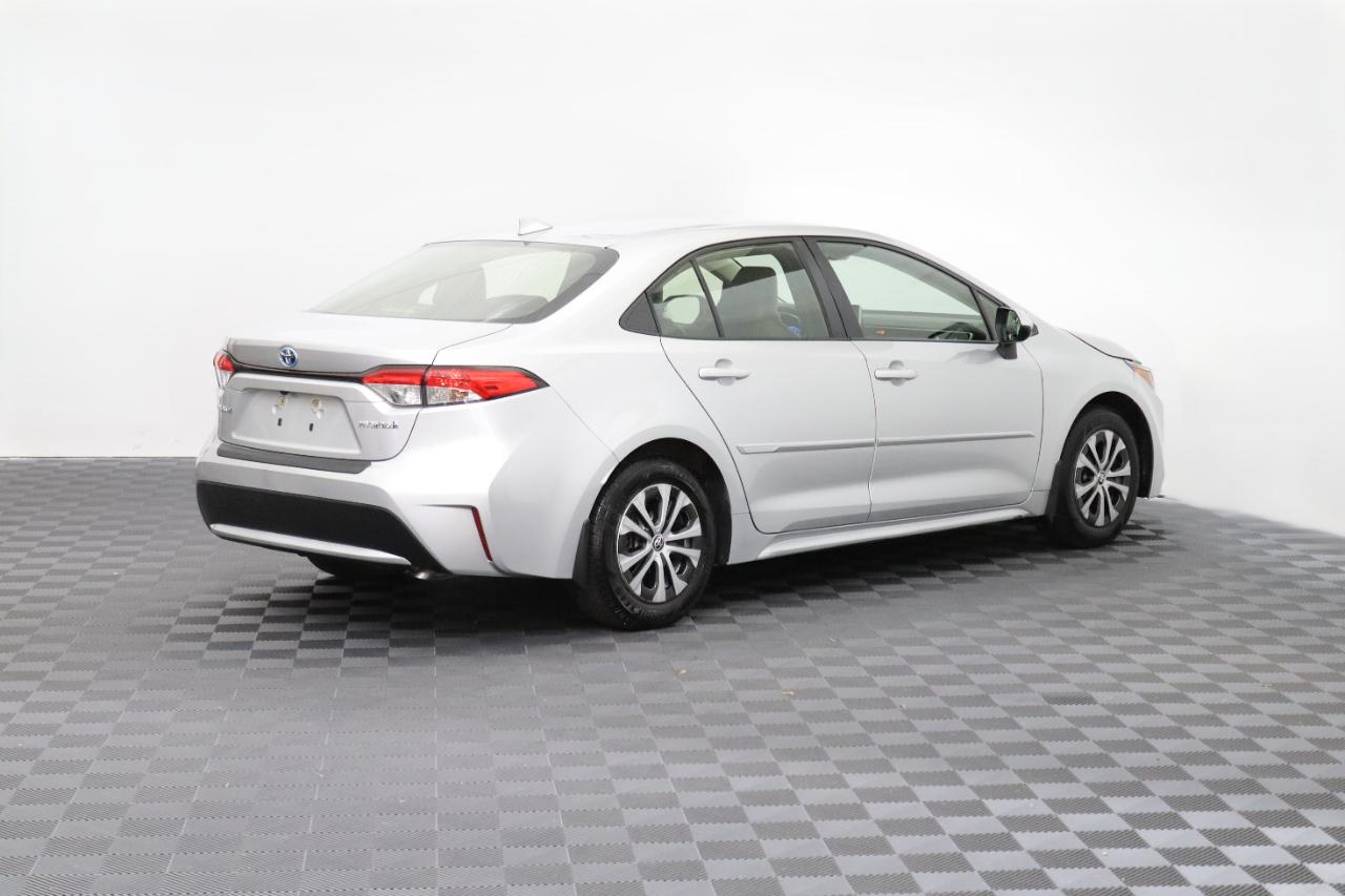 2022 Toyota Corolla LE - Photo 7