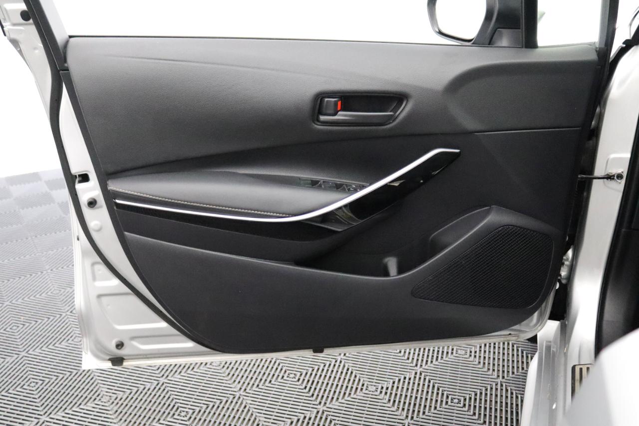 2022 Toyota Corolla LE - Photo 10