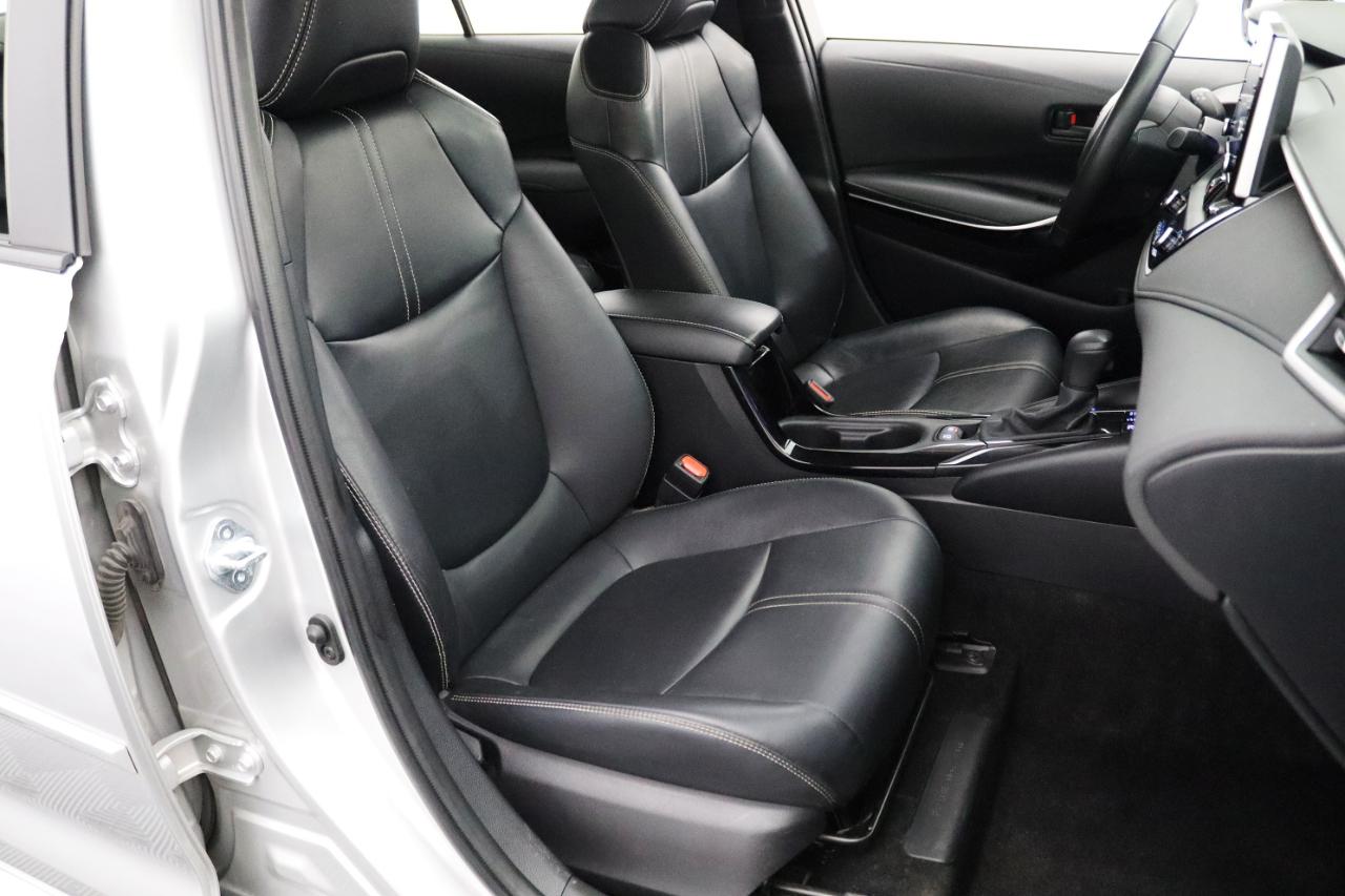 2022 Toyota Corolla LE - Photo 12