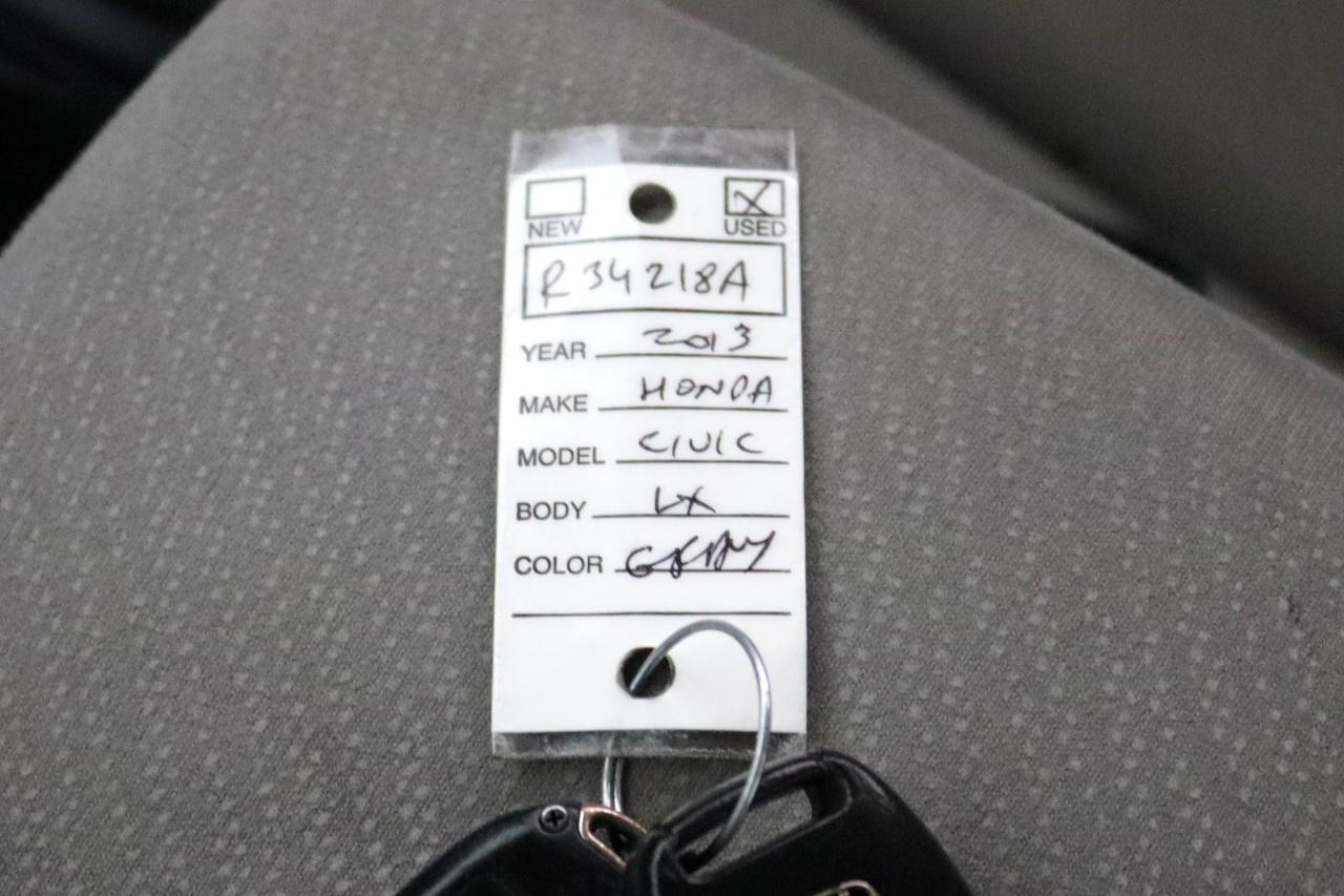 Honda Civic LX Sedan 5-Speed AT 2013