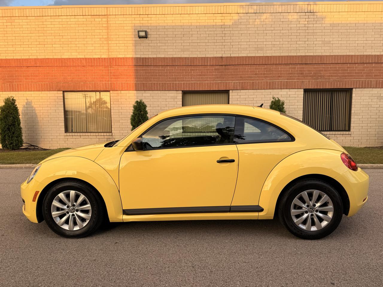 Volkswagen Beetle 1.8T Classic 2015