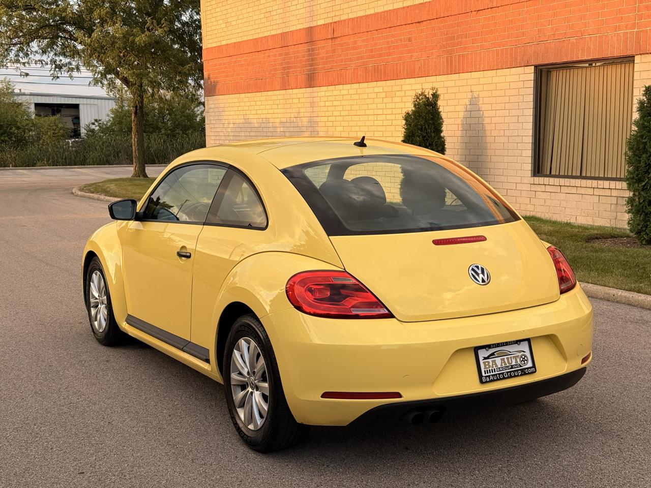 Volkswagen Beetle 1.8T Classic 2015