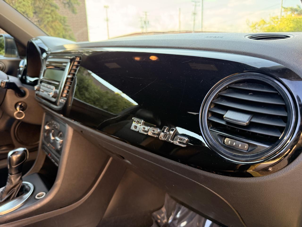 Volkswagen Beetle 1.8T Classic 2015
