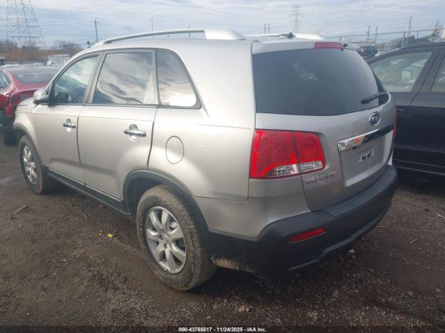 Kia Sorento LX 2WD 2013