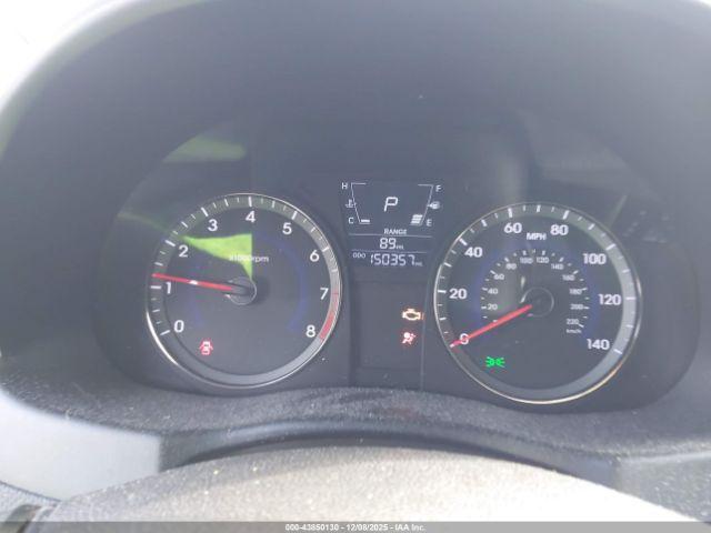 Hyundai Accent SE 5-Door 2012