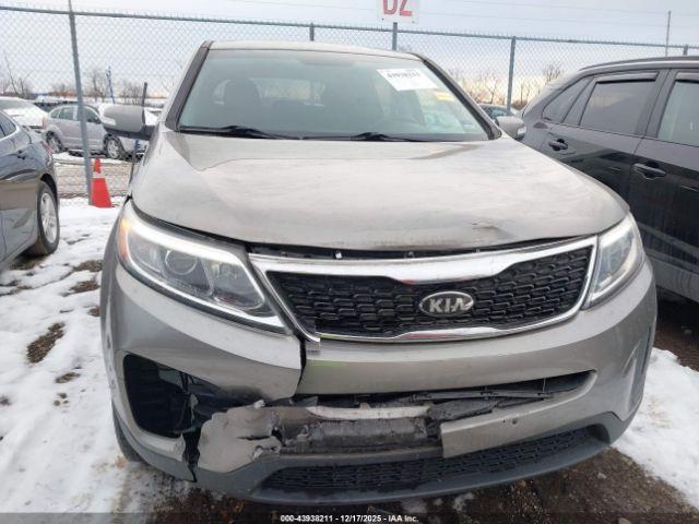 Kia Sorento LX 2WD 2014