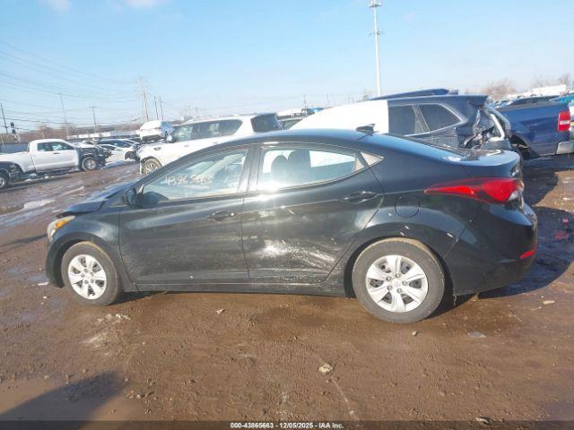 Hyundai Elantra SE 6AT 2016