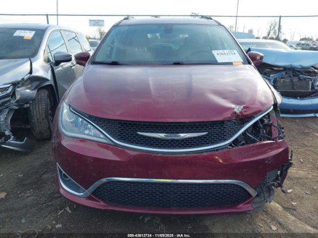 Chrysler Pacifica Touring-L 2017