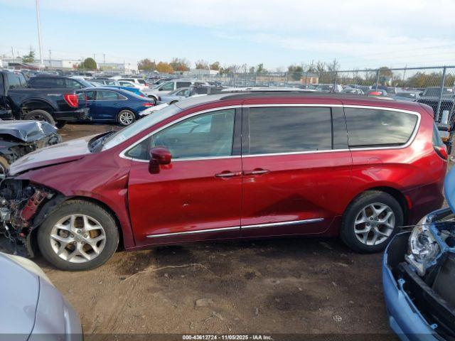 Chrysler Pacifica Touring-L 2017