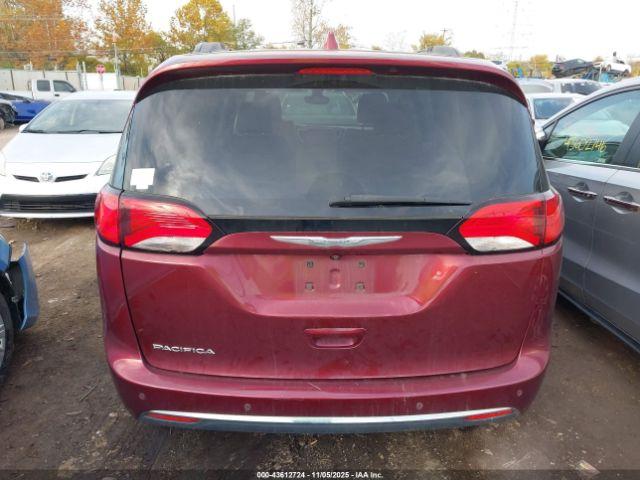 Chrysler Pacifica Touring-L 2017