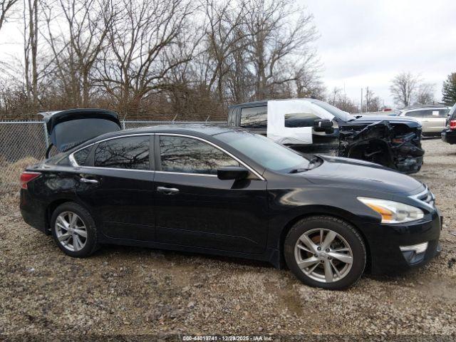 Nissan Altima 2.5 SV 2015