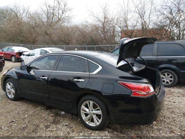 Nissan Altima 2.5 SV 2015