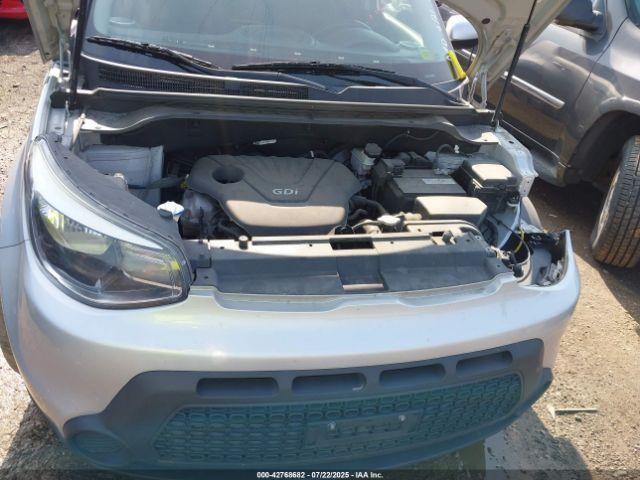 Kia Soul Base 6A 2016