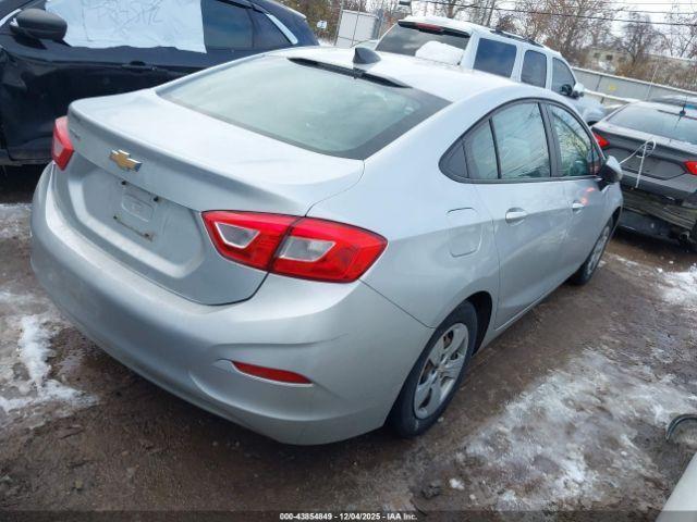 Chevrolet Cruze LS Auto 2018
