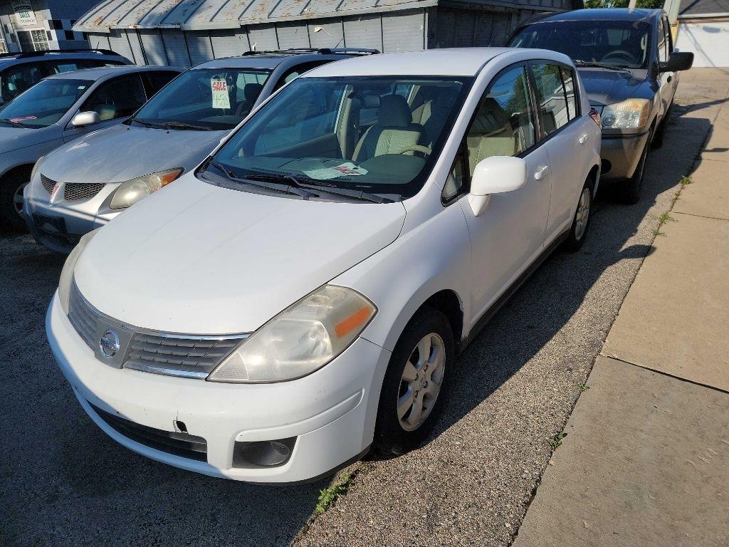 Nissan Versa  2007