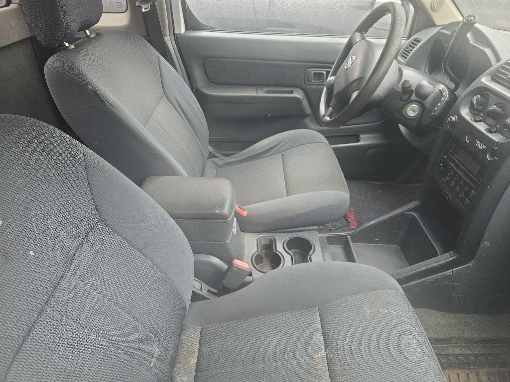 Nissan Frontier  2002