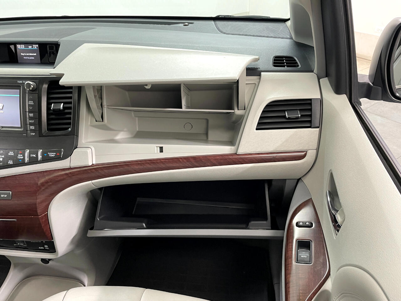 2013 Toyota Sienna Limited AWD 7-Passenger V6