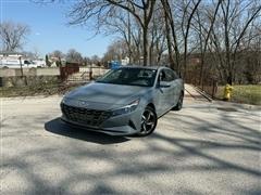 2022 Hyundai Elantra 