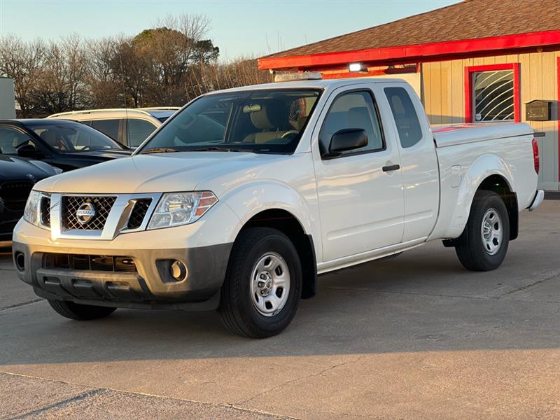 2019 Nissan Frontier S's photo