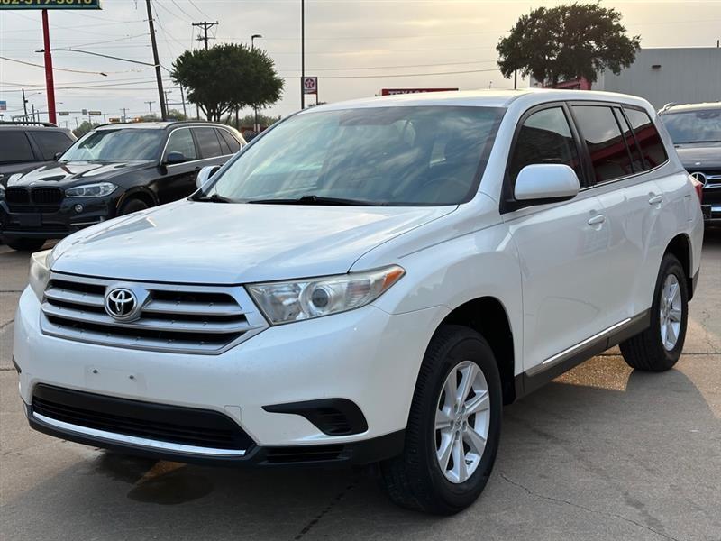 2013 Toyota Highlander BASE
