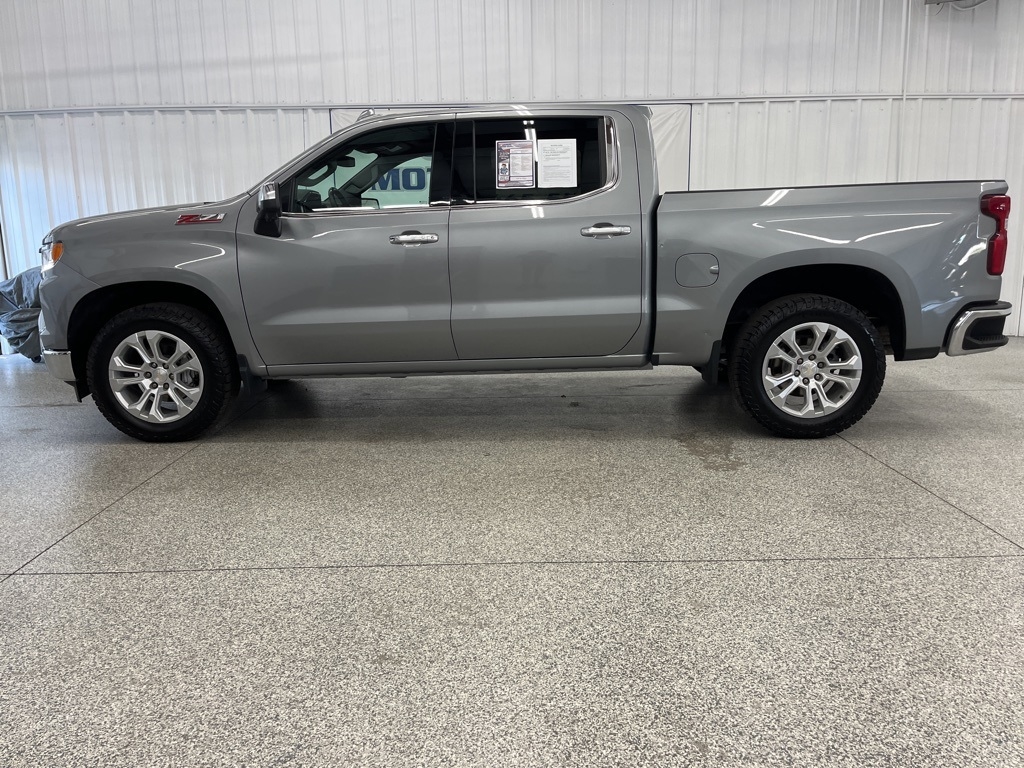 Chevrolet Silverado 1500 4WD Crew Cab 147" LTZ 2023