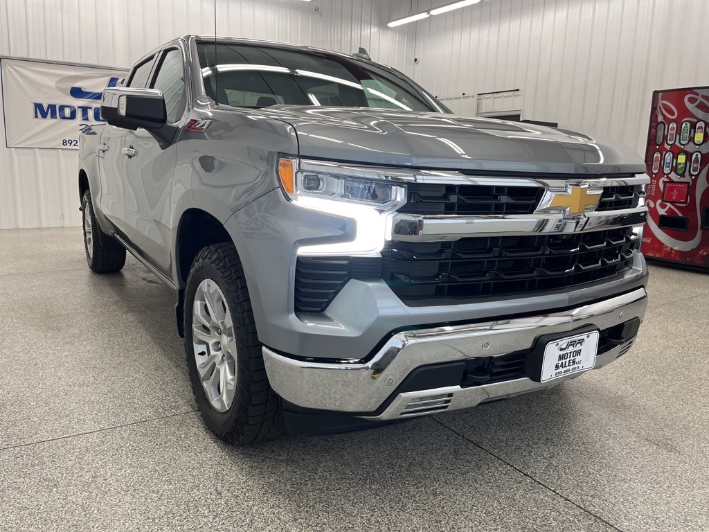 Chevrolet Silverado 1500 4WD Crew Cab 147" LTZ 2023