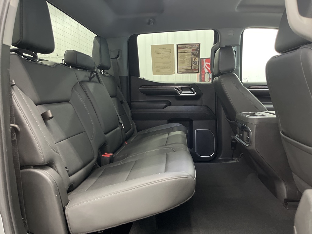 Chevrolet Silverado 1500 4WD Crew Cab 147" LTZ 2023