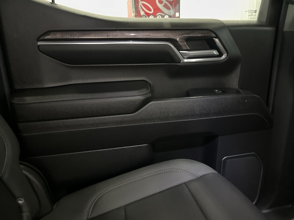 Chevrolet Silverado 1500 4WD Crew Cab 147" LTZ 2023