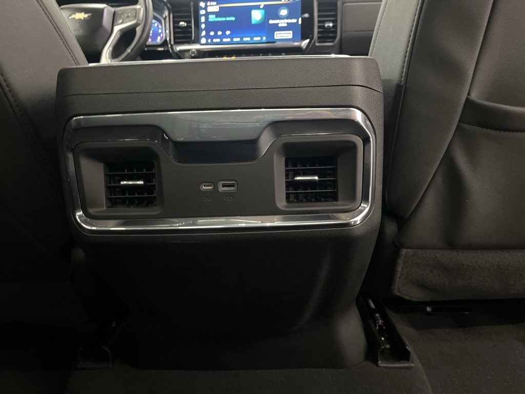 Chevrolet Silverado 1500 4WD Crew Cab 147" LTZ 2023